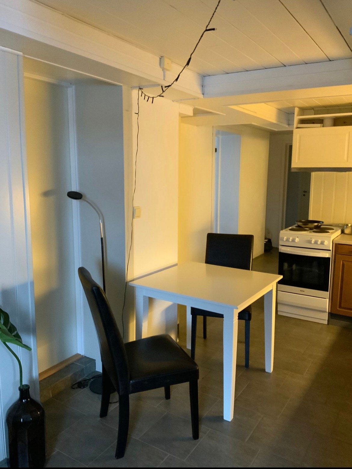 Kjøkkenet i underetasjen Galleribilde