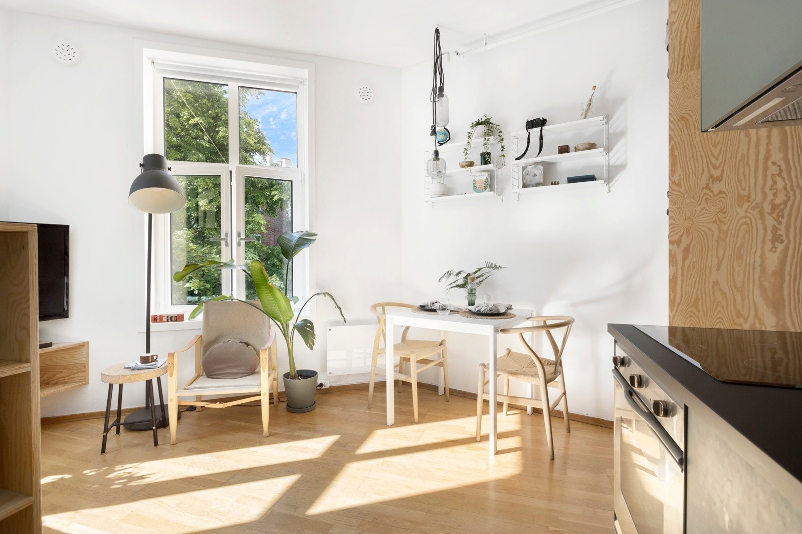 Bildene er fra visning ved kjøp av leiligheten i 2022. Med unntak av litt av innredningen er leilighten helt lik. Galleribilde