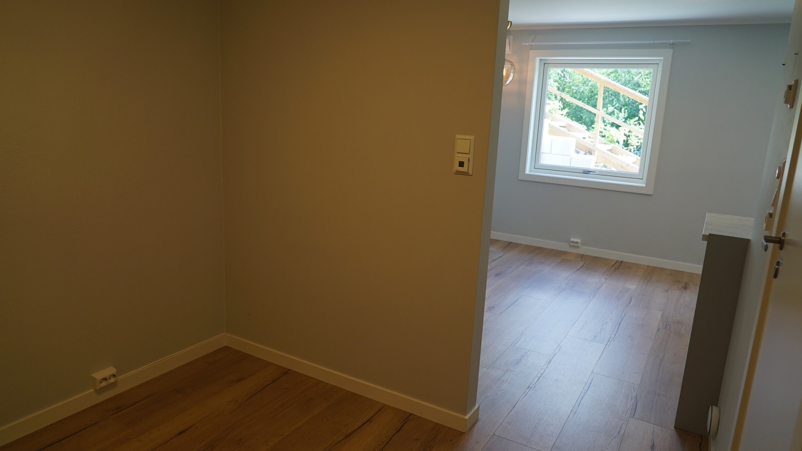 Bilde tatt fra alkove, ut mot stue/kjøkken Galleribilde