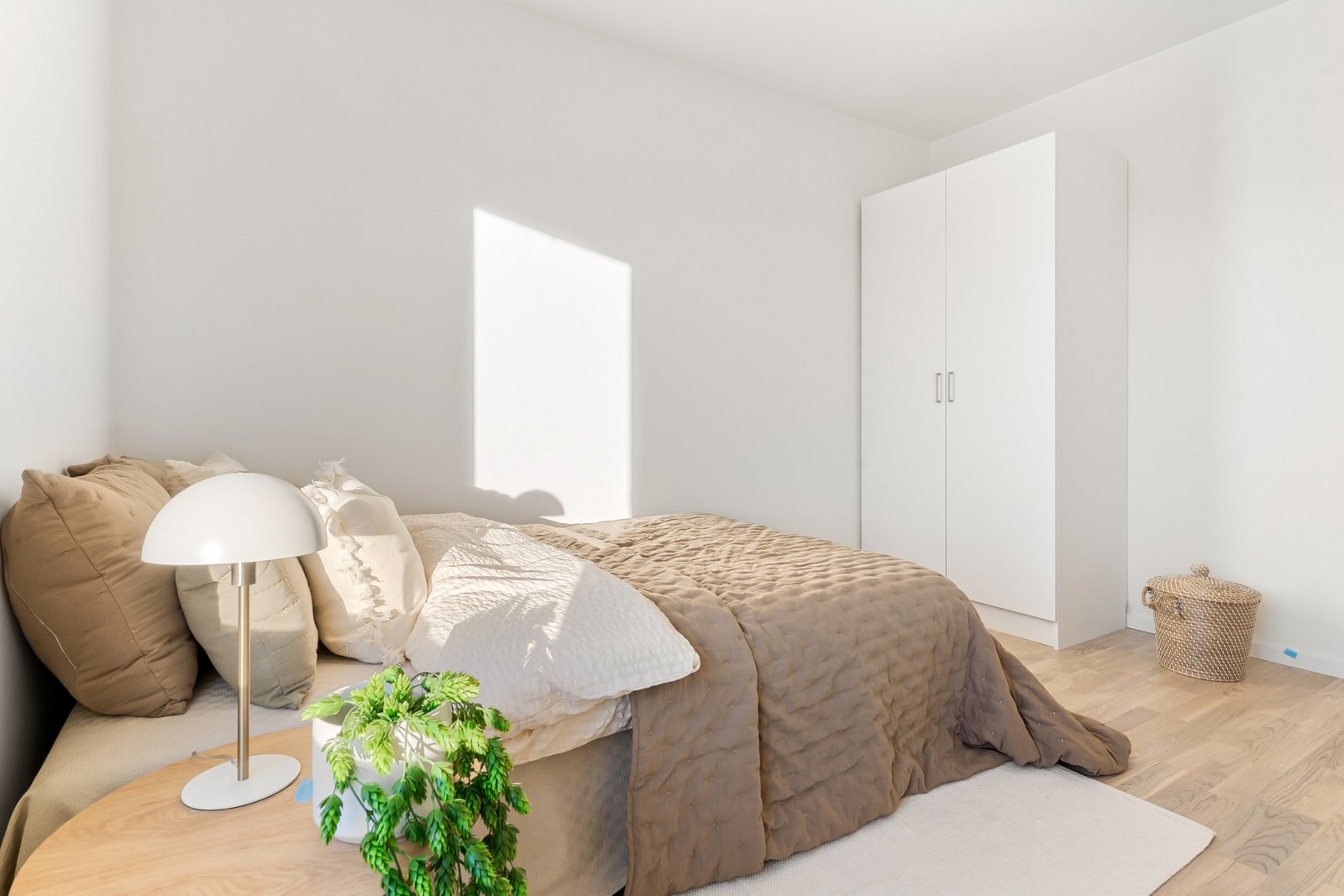2. etg: Soverom Galleribilde