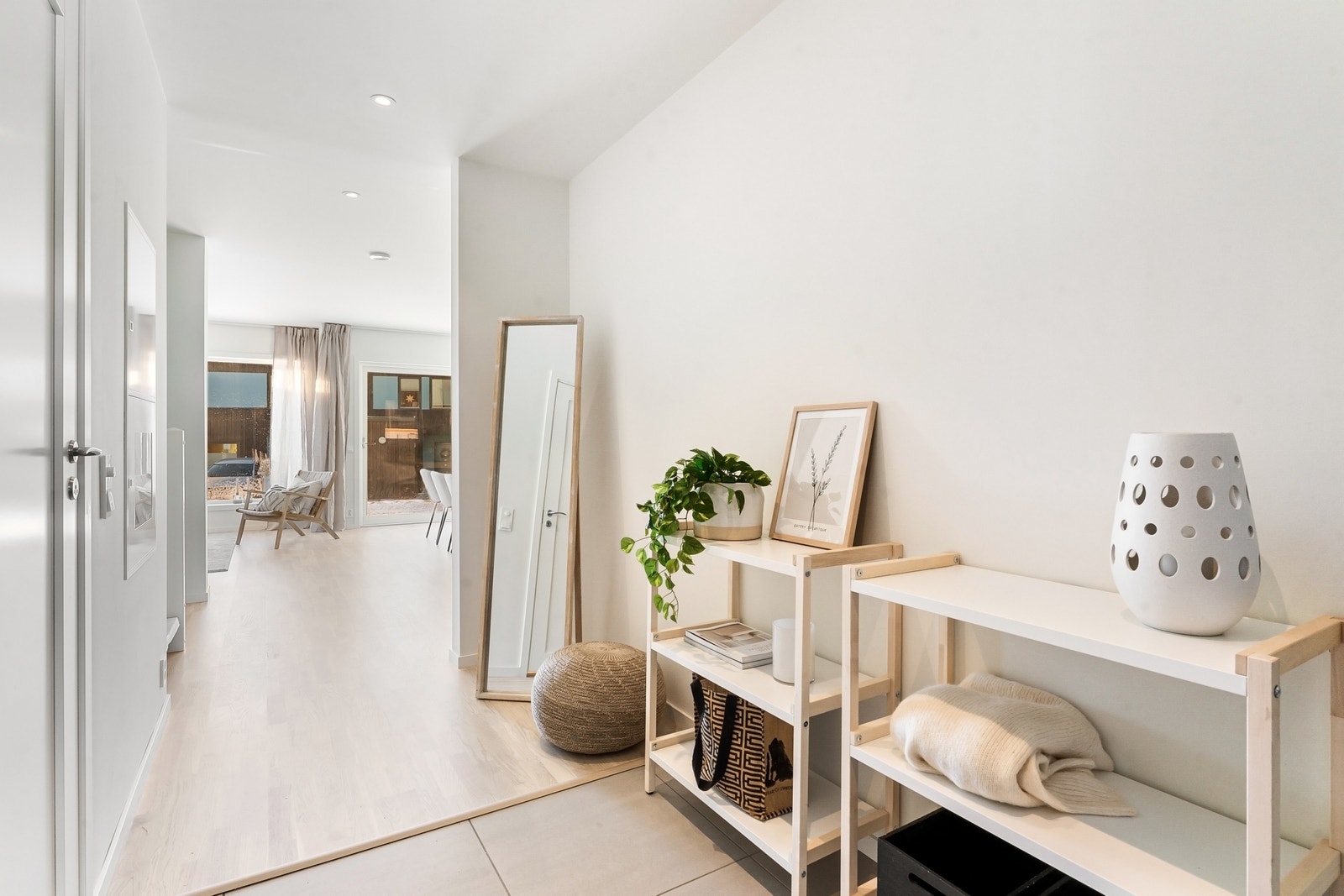 1. etg: Entre Galleribilde
