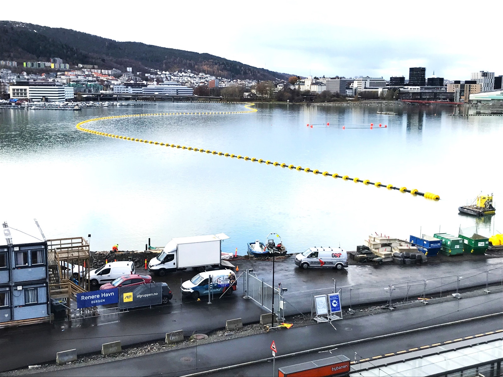 Nå pågår bunntildekking av Store Lungegårdsvann som blir ferdig i mai. Galleribilde