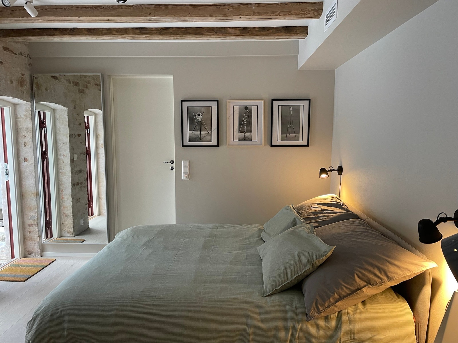 Romslig Soverom Galleribilde