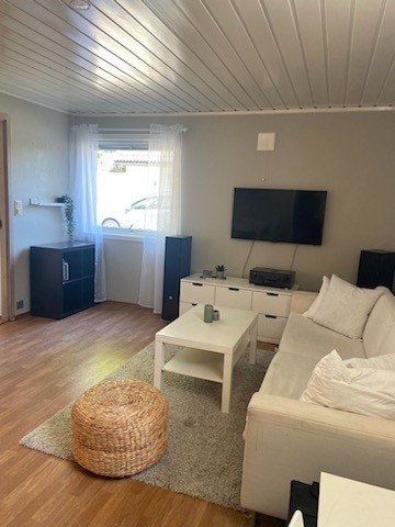 Slik stylet forrige utleier hybelen - meget koselig ! Galleribilde