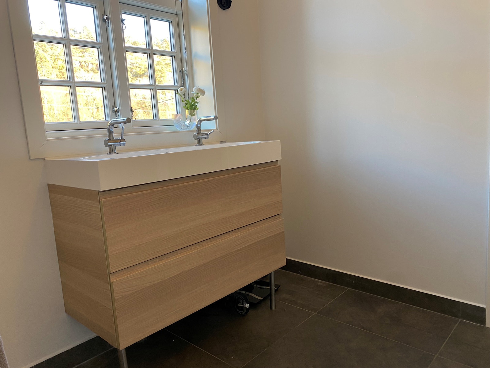 Gjeste bad Galleribilde