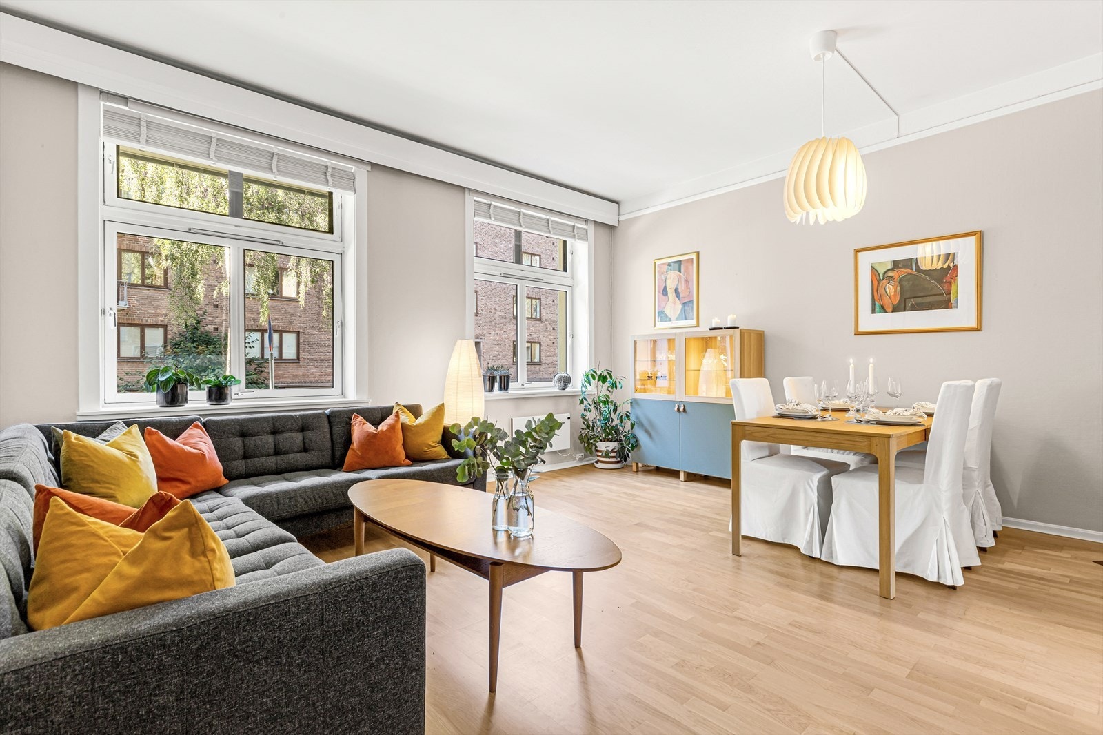 Romslig stue Galleribilde