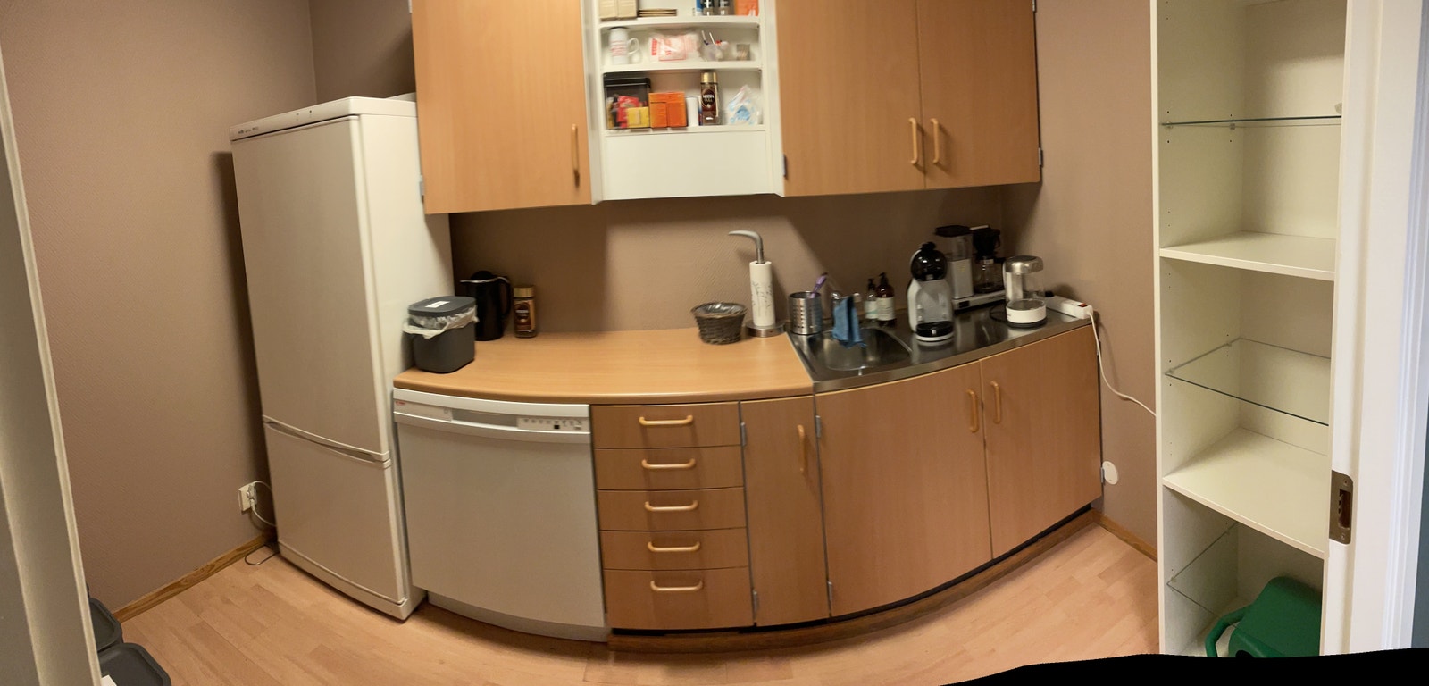 Lite te-kjøkken - felles Galleribilde