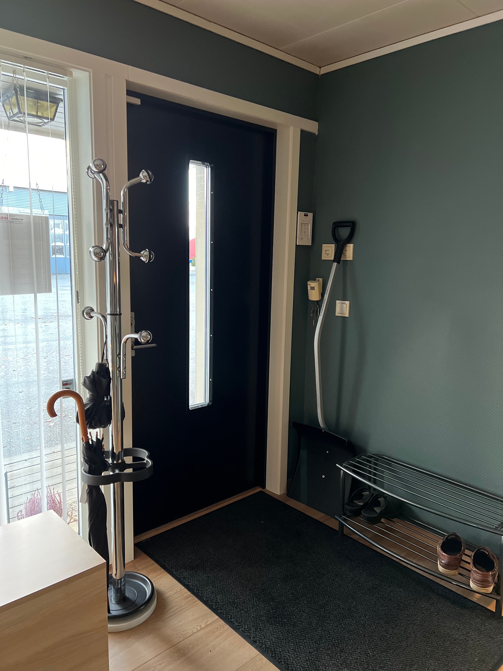 Nyoppusset inngang Galleribilde