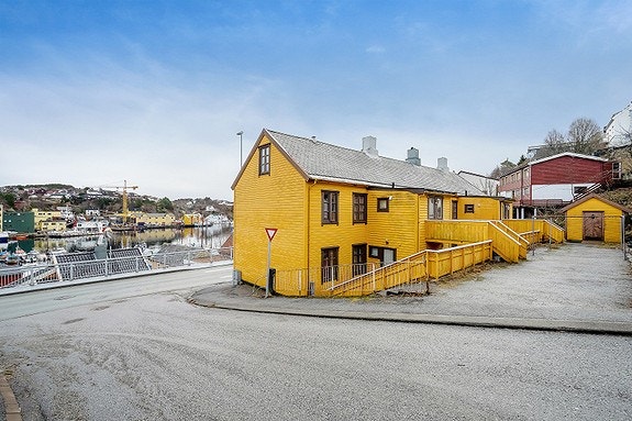 Bakgård Galleribilde