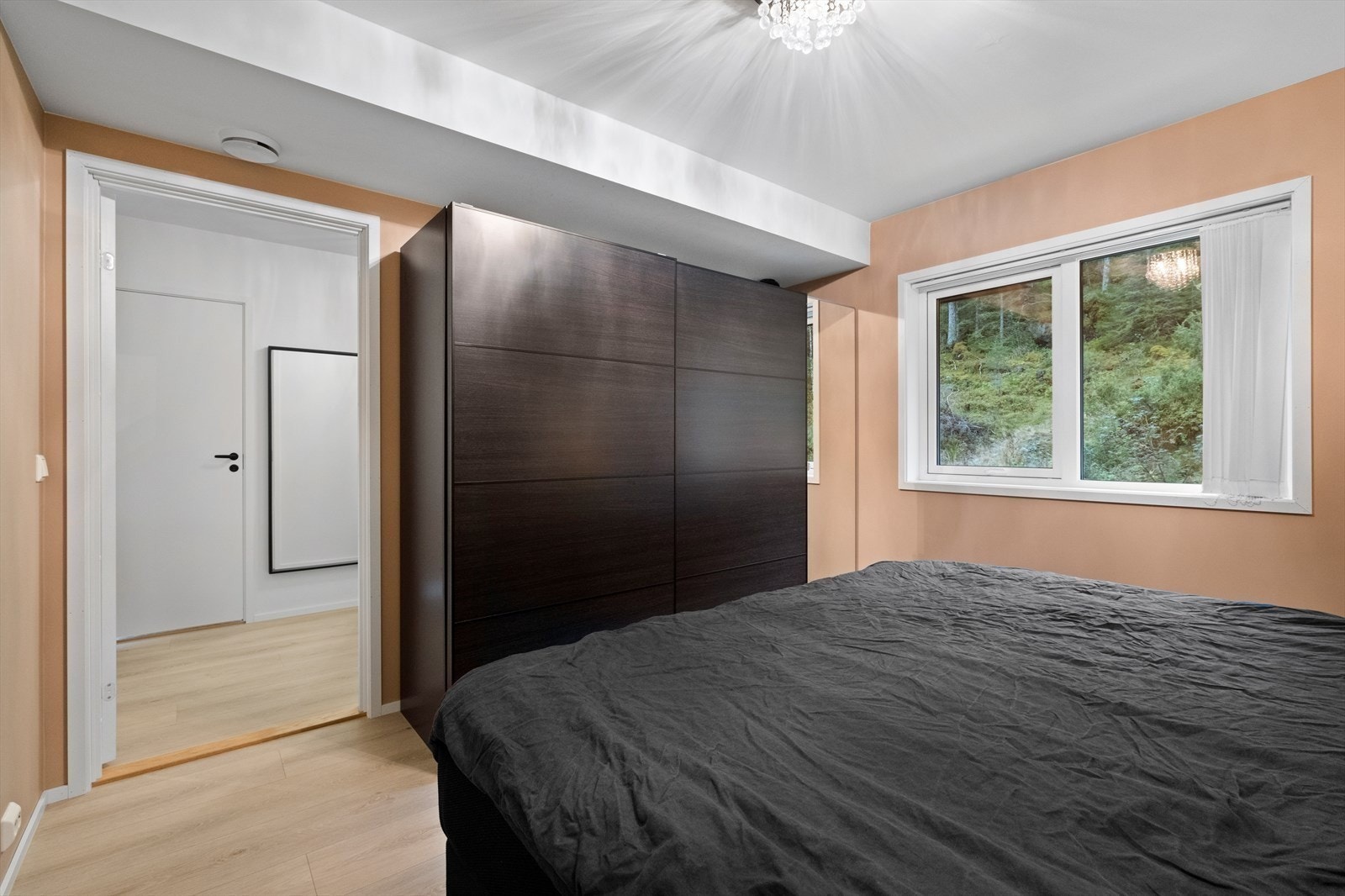 Bilder fra lignende leverte boliger med kundetilpasninger. Galleribilde