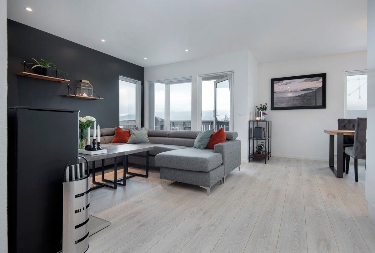 Bilder fra lignende leverte boliger med kundetilpasninger. Galleribilde