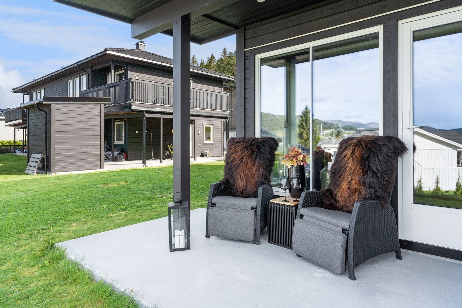 Bilder fra lignende leverte boliger med kundetilpasninger. Galleribilde