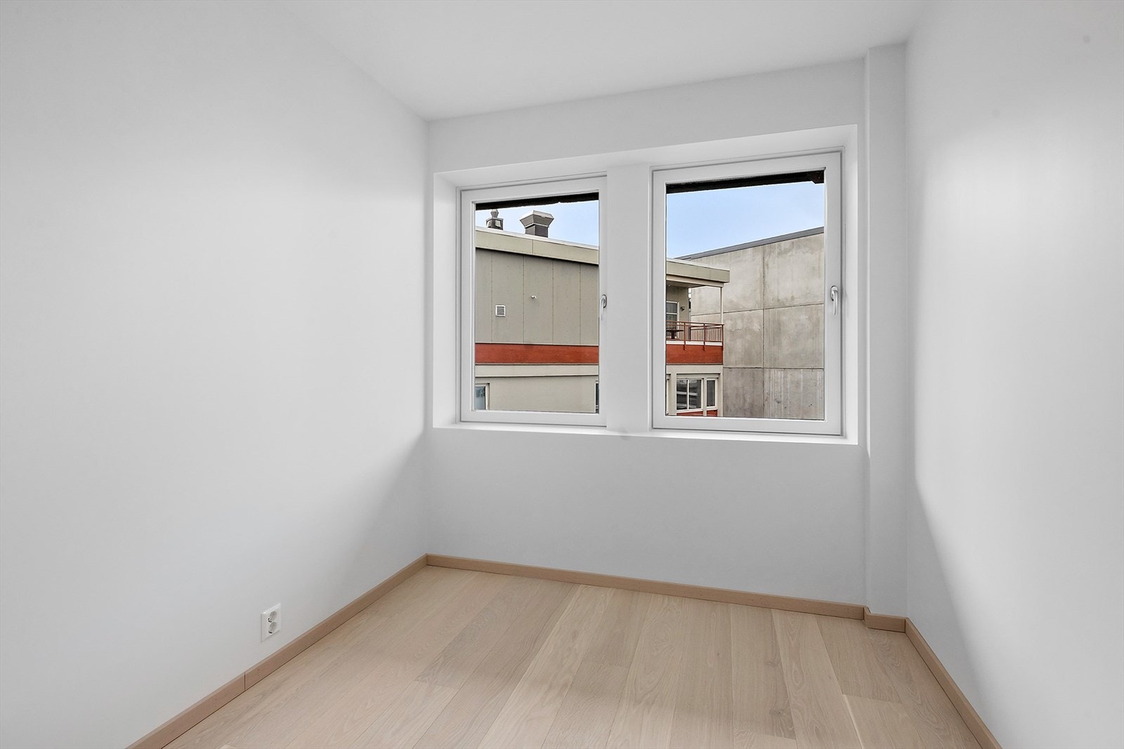 Vi møter deg gjerne til visning! Kontakt megler, så avtaler vi en privatvisning. Galleribilde