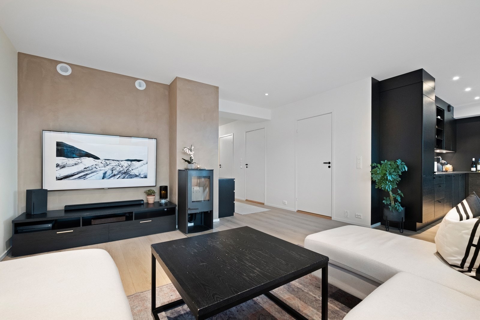 Bilder fra lignende leverte boliger med kundetilpasninger. Galleribilde