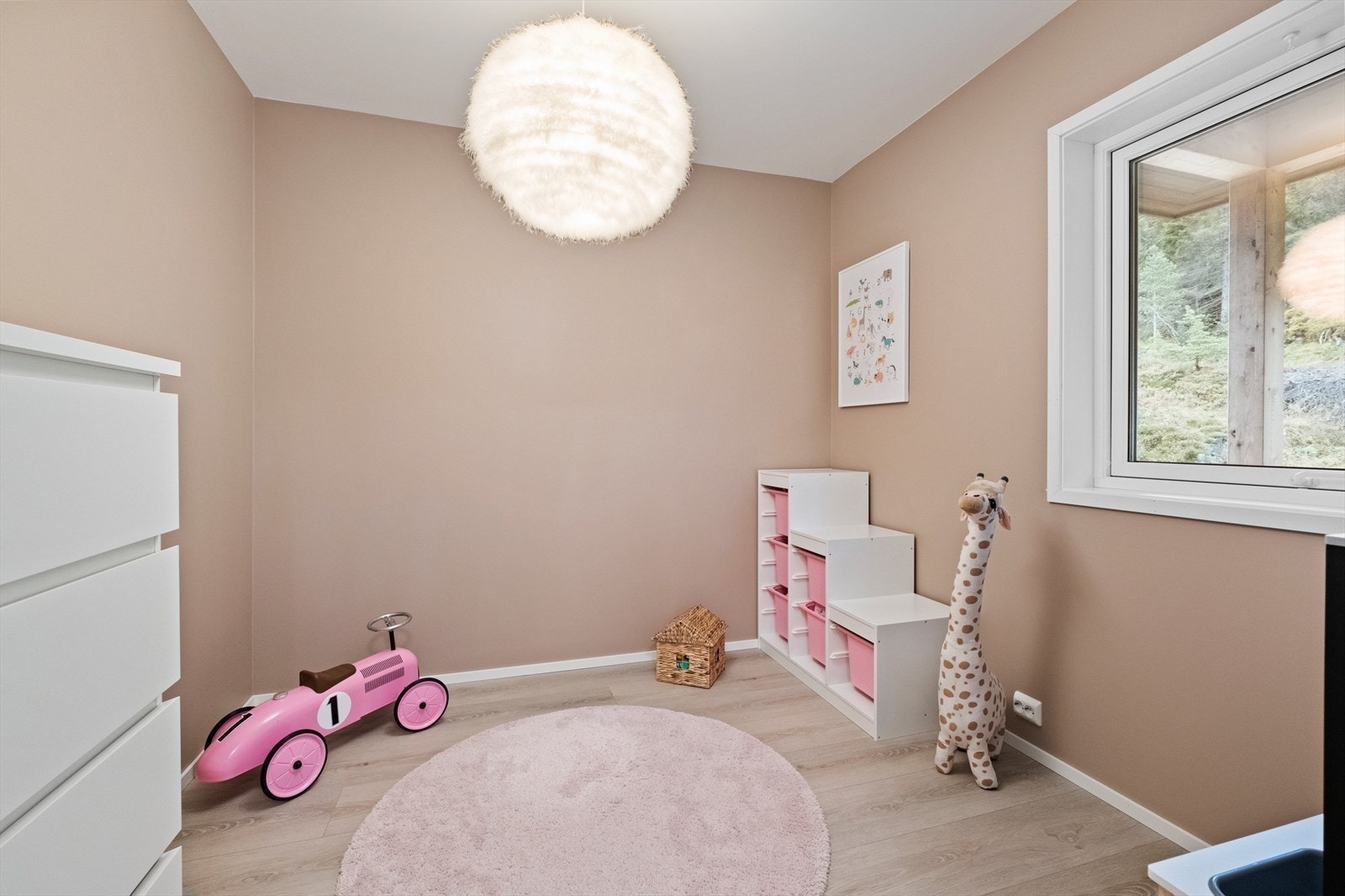 Bilder fra lignende leverte boliger med kundetilpasninger. Galleribilde