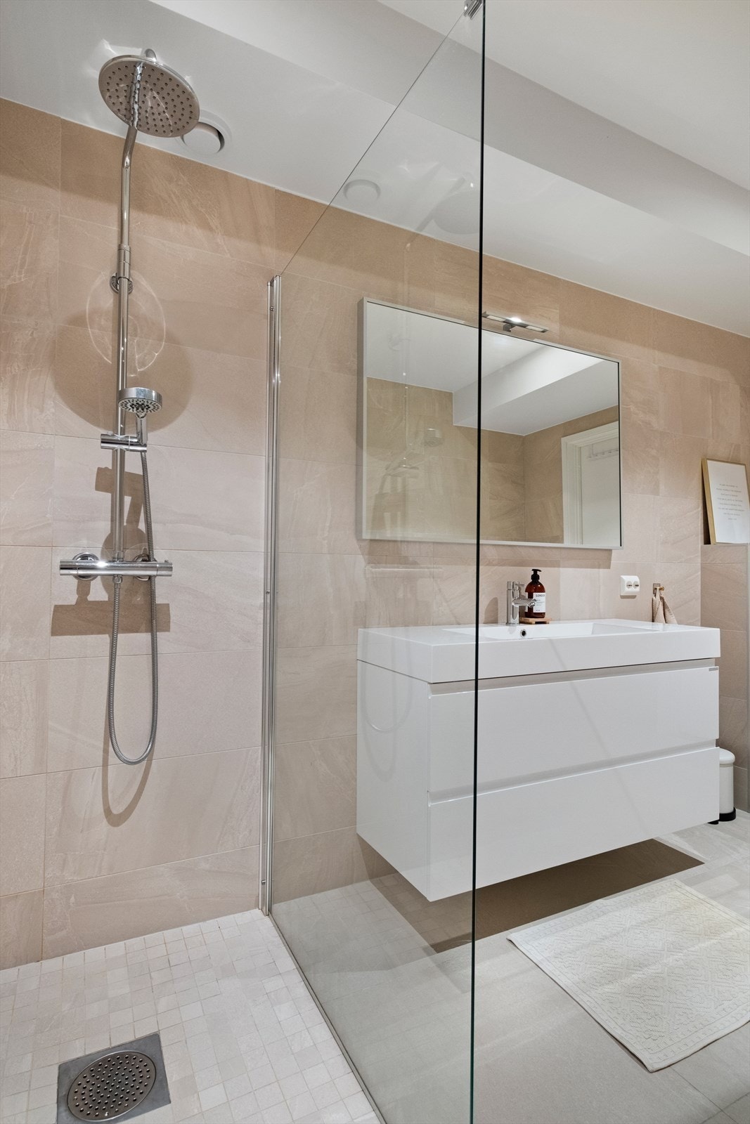 Bilder fra lignende leverte boliger med kundetilpasninger. Galleribilde