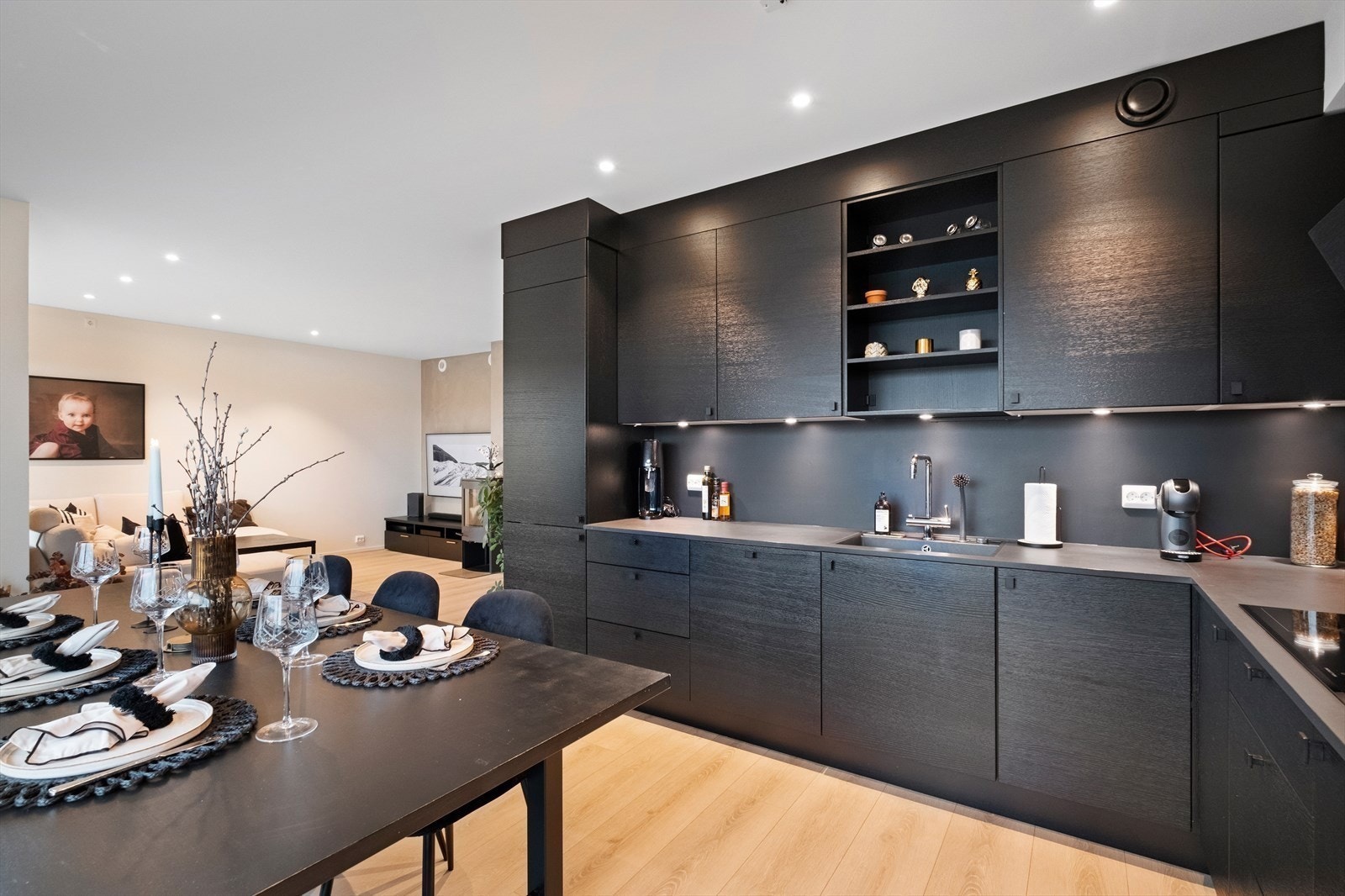 Bilder fra lignende leverte boliger med kundetilpasninger. Galleribilde