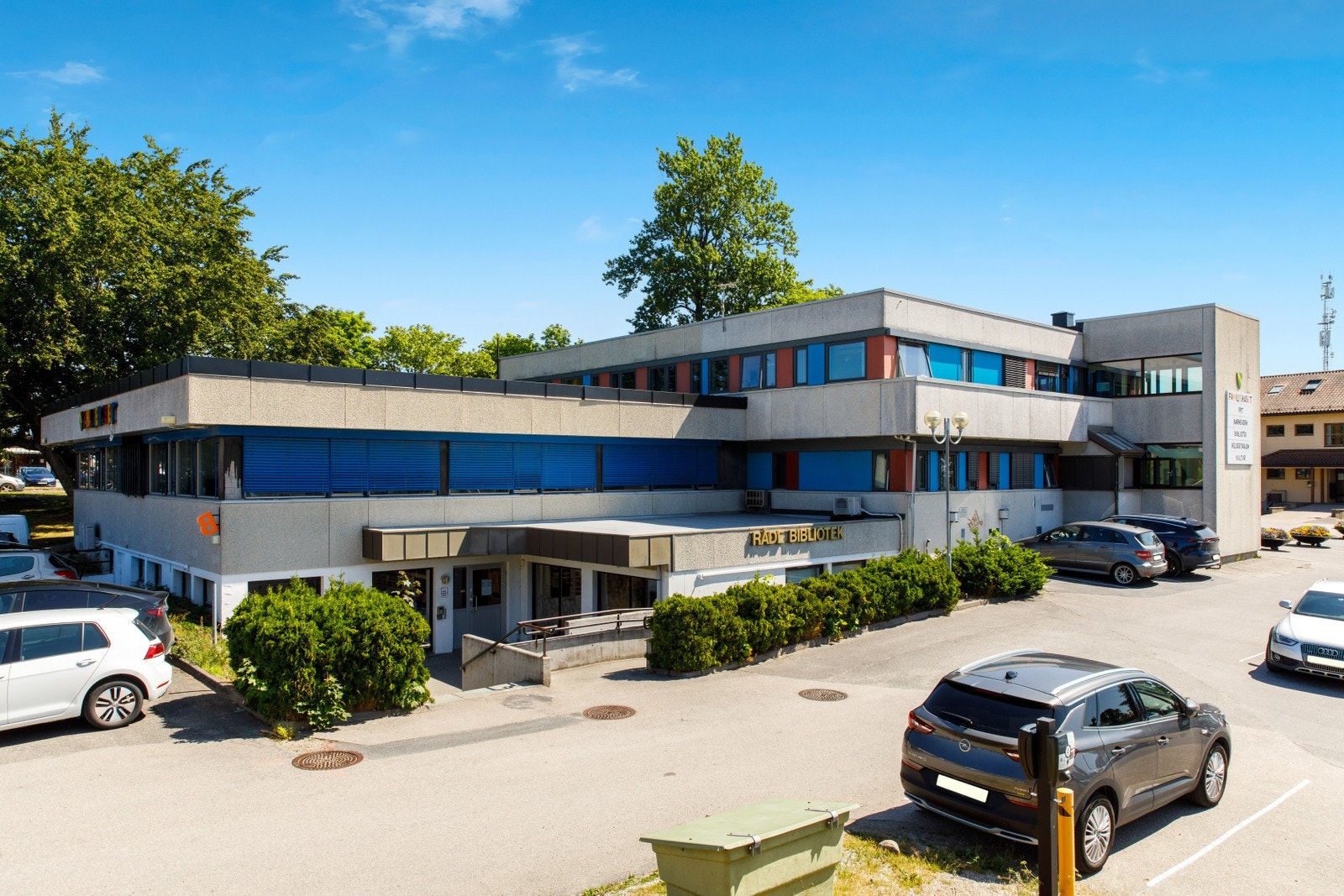 Bibliotek familiehuset Galleribilde