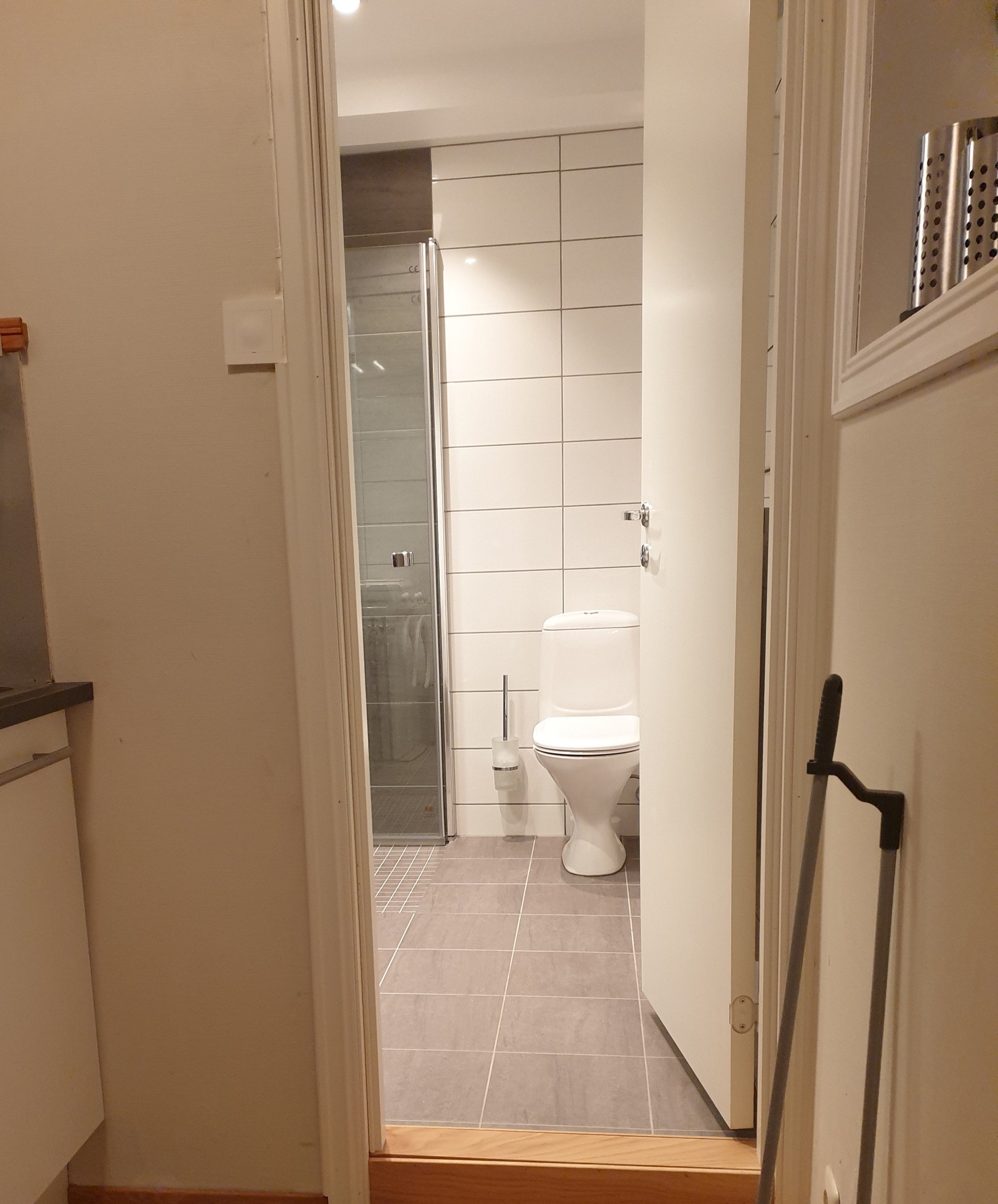 inngang bad sett fra kjøkken Galleribilde