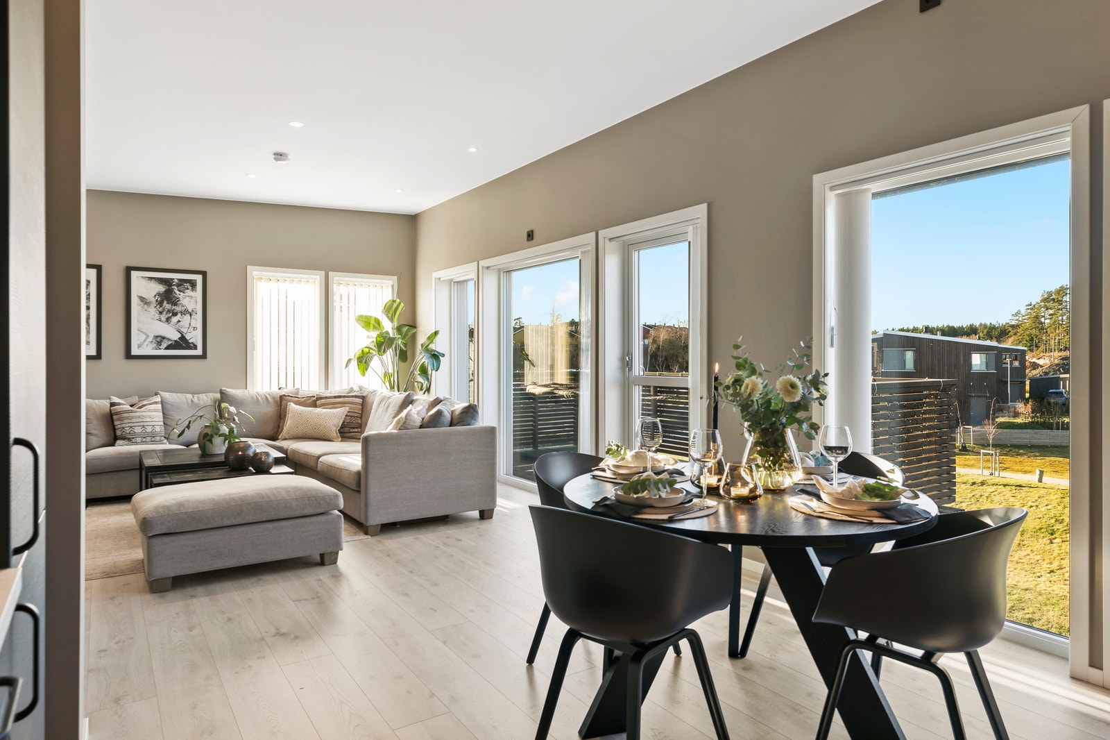 Bildet fra tilsvarende bolig i ett annet prosjekt. Boligen er en endeleilighet og inneholder tilvalg. Galleribilde