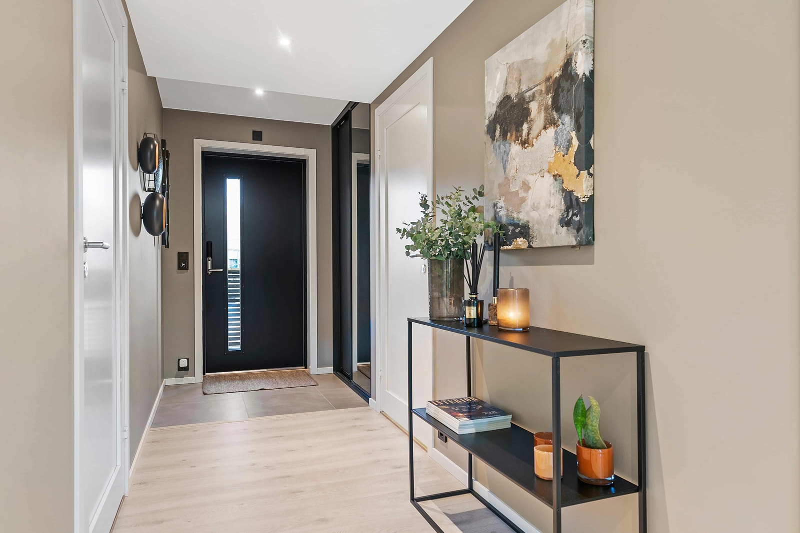 Bildet fra tilsvarende bolig i ett annet prosjekt. Boligen er en endeleilighet og inneholder tilvalg. Galleribilde