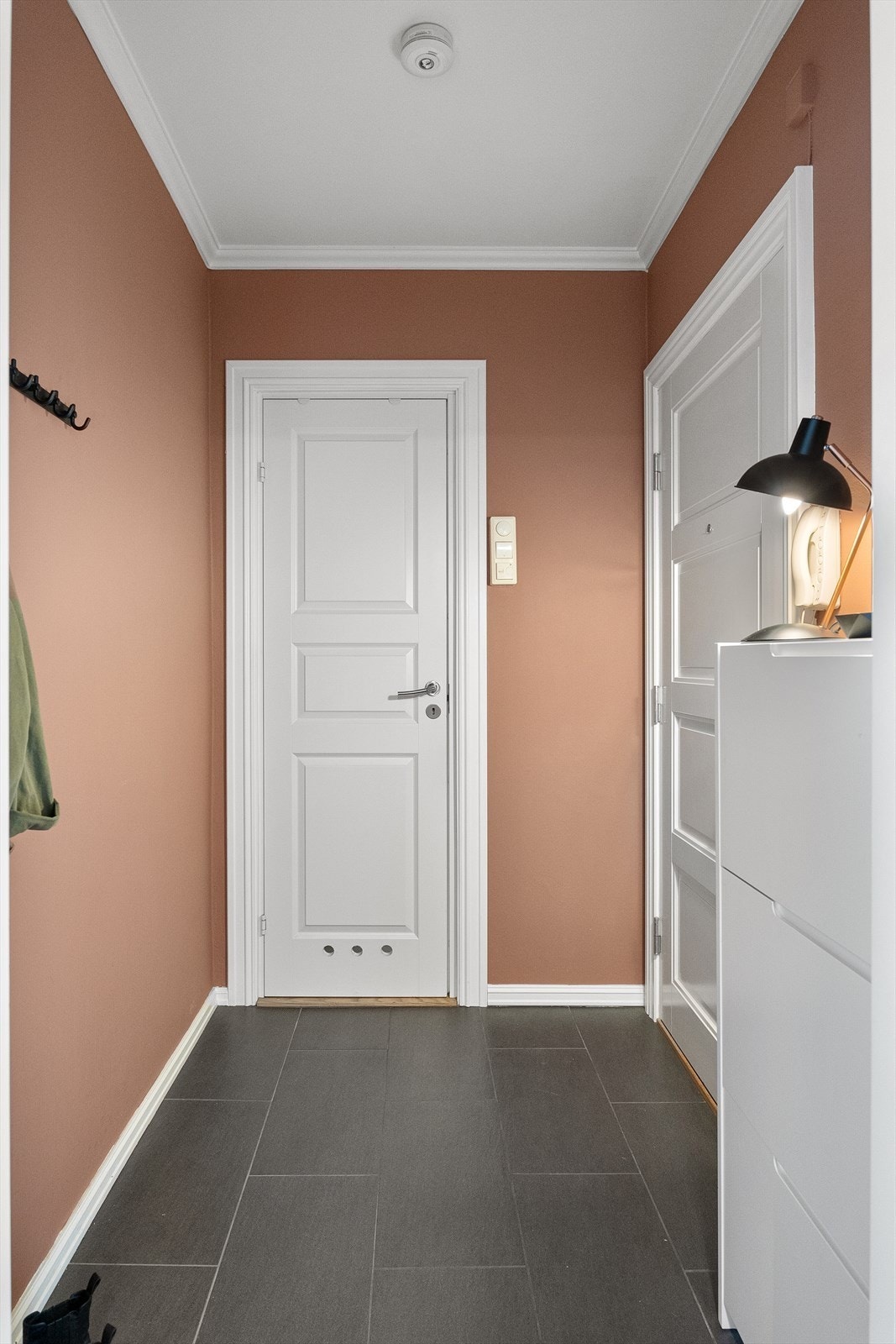 Inngangsparti mot baderommet Galleribilde