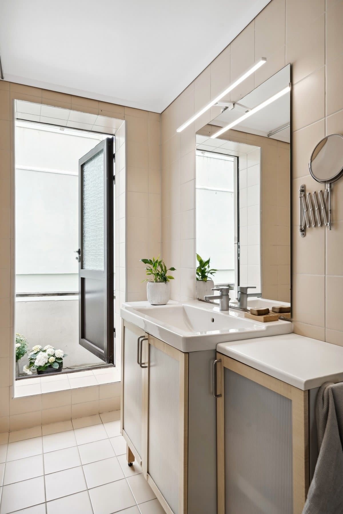 Bad mot balkong Galleribilde