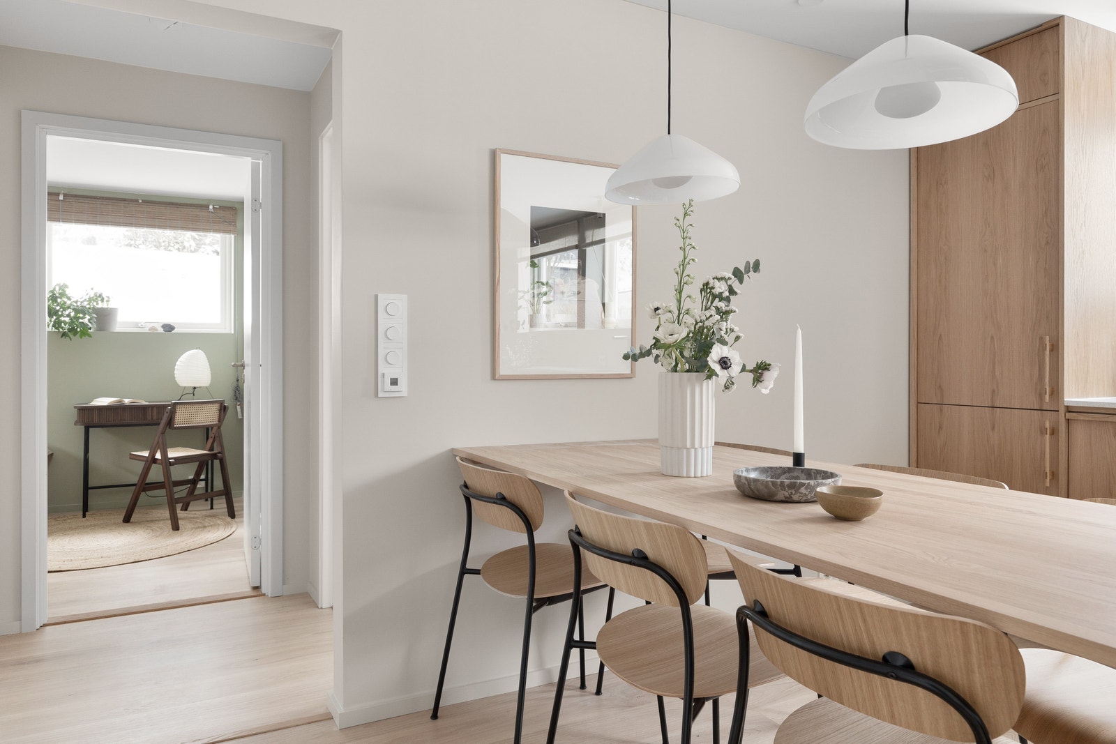 Spisebord til kjøkken Galleribilde