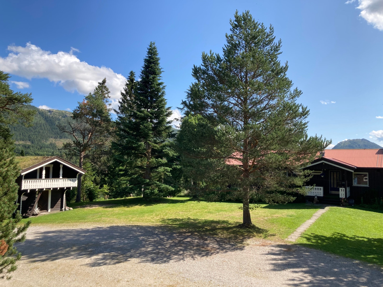 Gårdstun Galleribilde