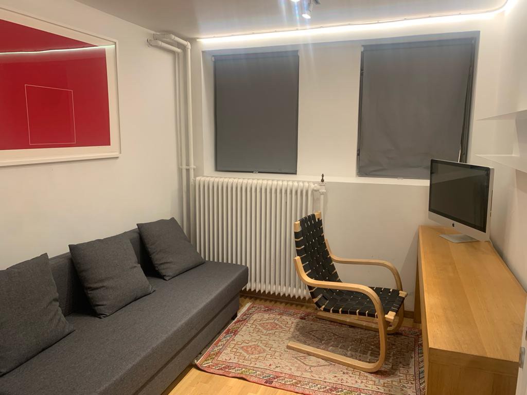 Kontor/spillrom uten vinduer Galleribilde