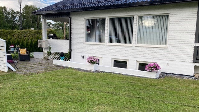 Uteplass/inngangsparti Galleribilde