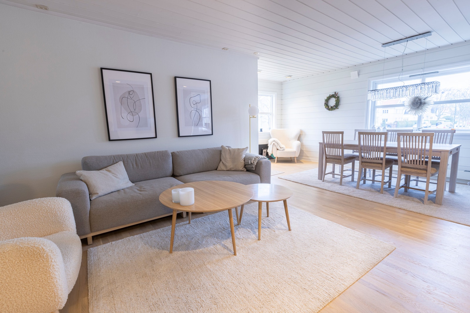 Nytt gulv og malt alle vegger i 2023 Galleribilde