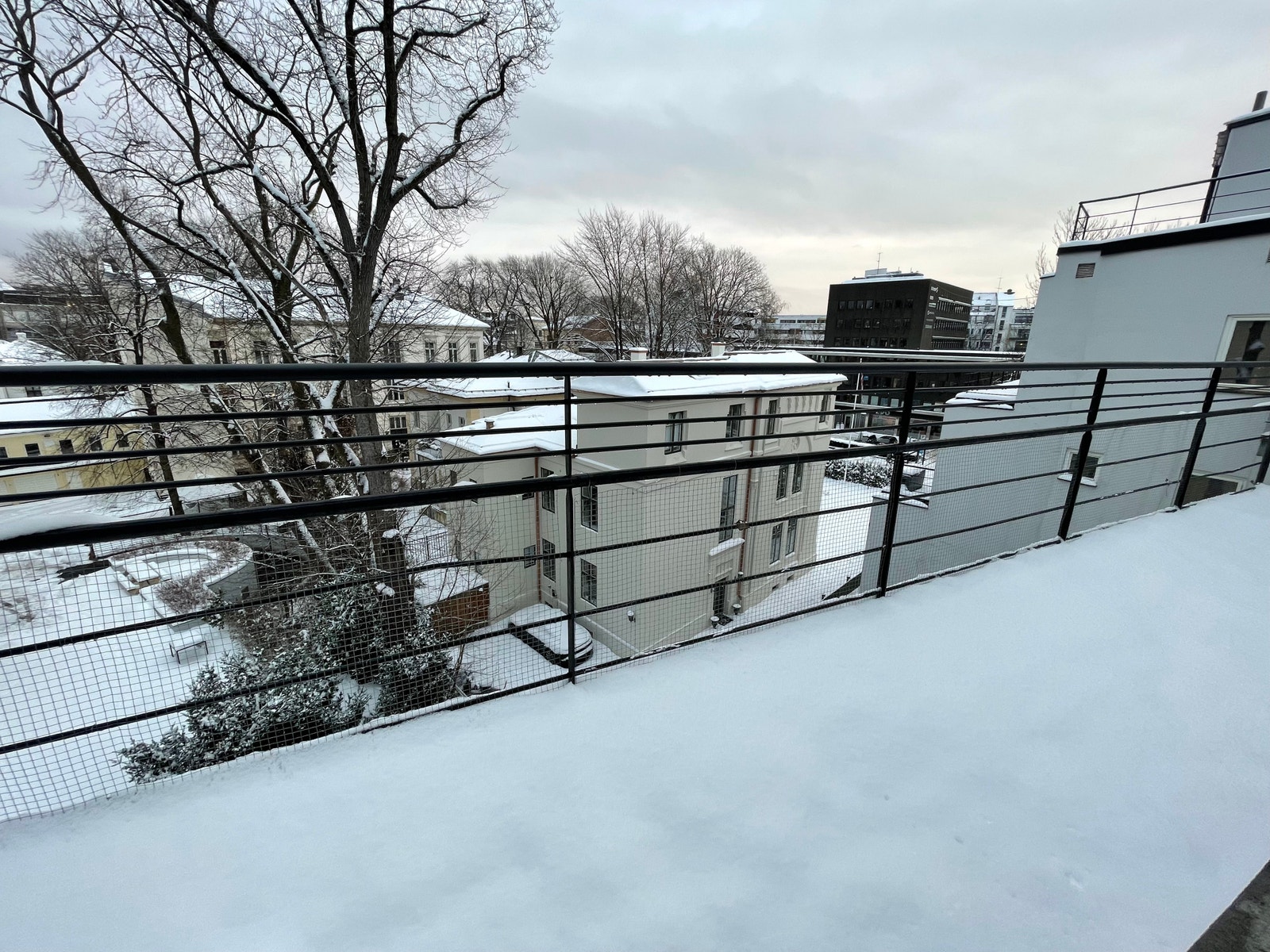 Balkong - vinter Galleribilde