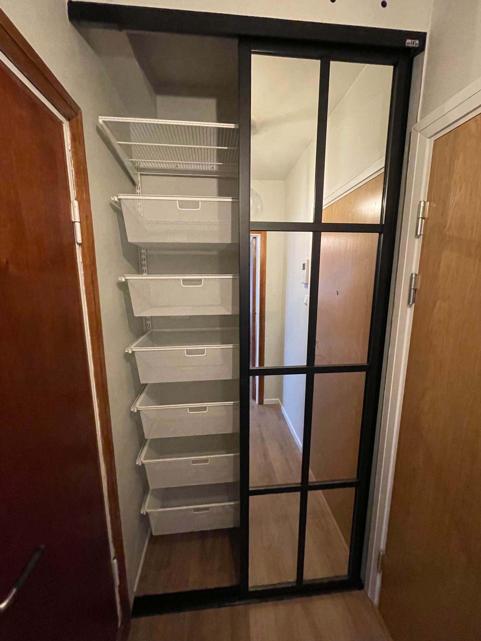 Garderrobe Galleribilde