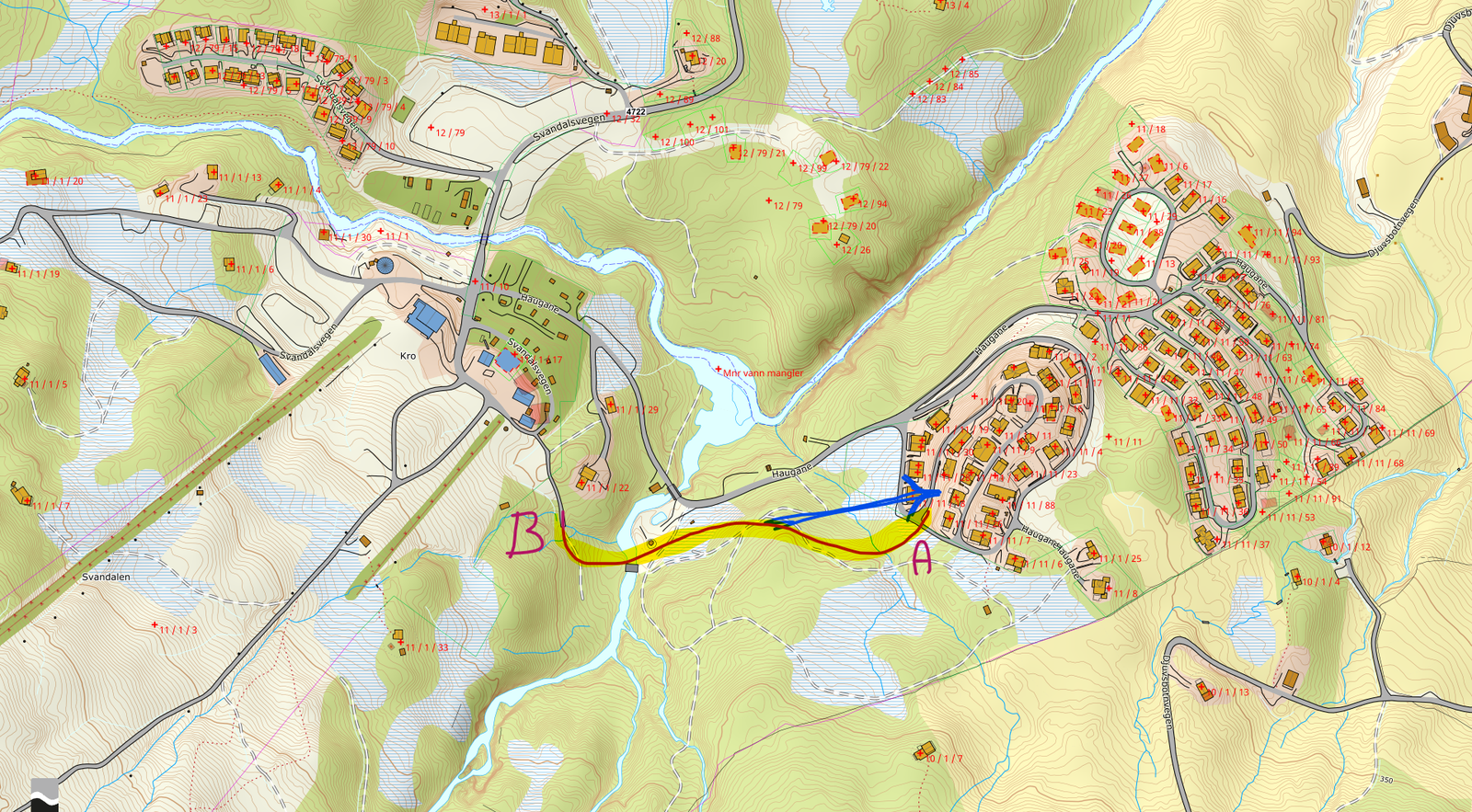 Veldig kort vei fra hytta til barnetrekket, se fra A til B. Hytta er merket av med blå pil Galleribilde