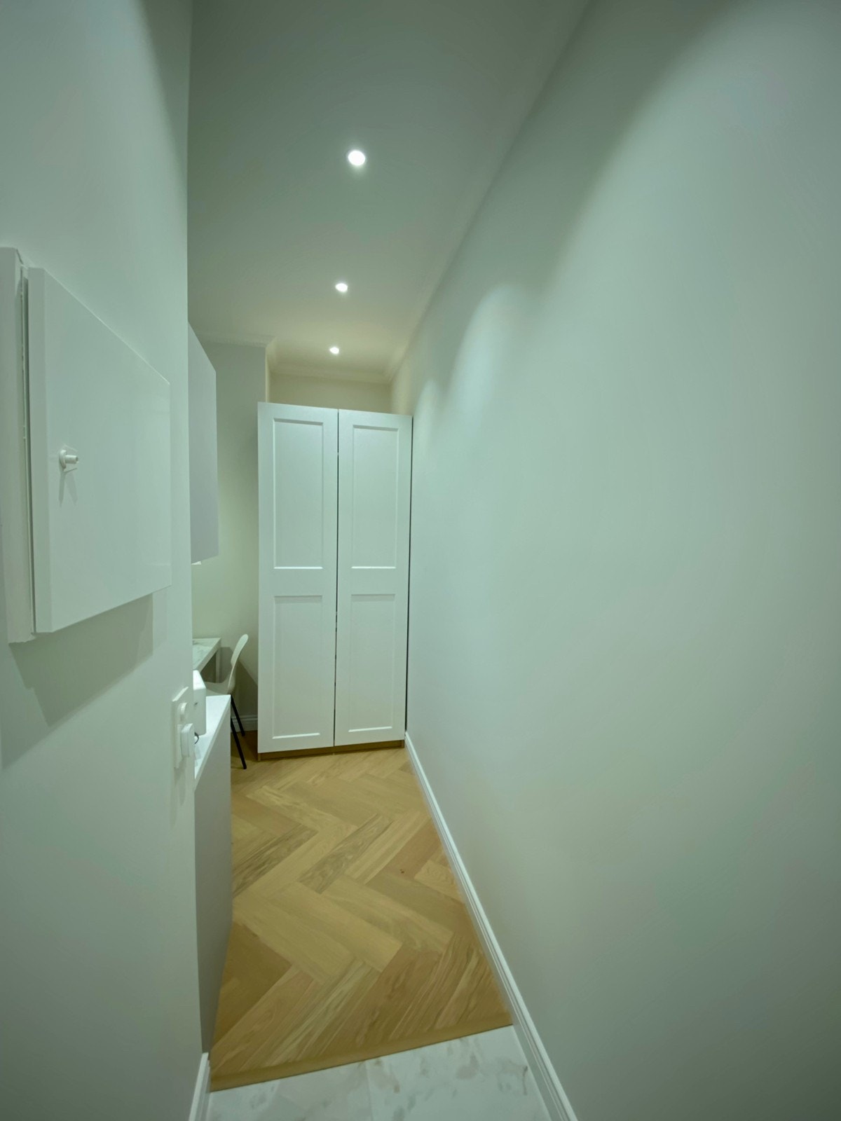 Pax skap 100cm bredt og 236 cm høyt Galleribilde