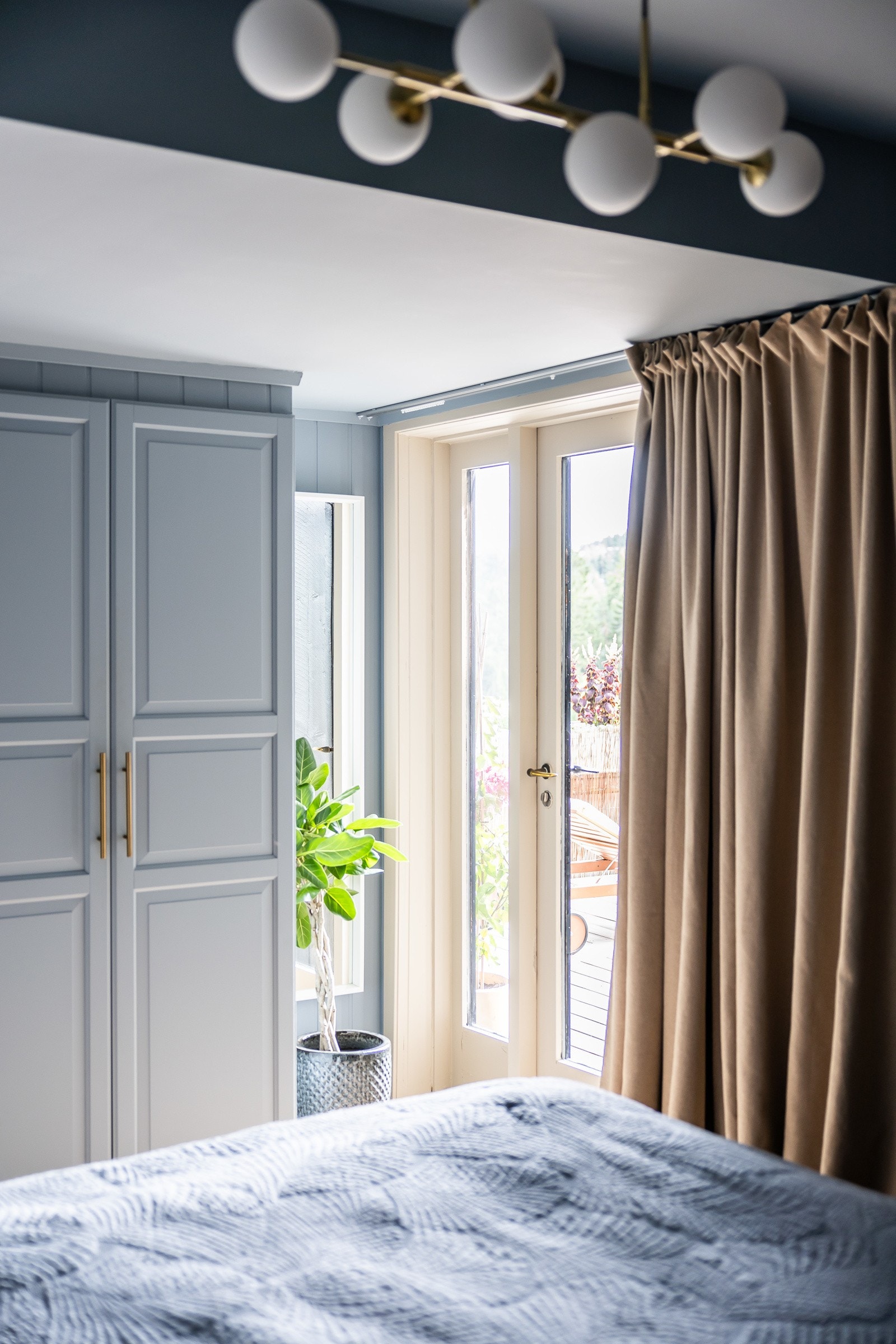 Utgang til terrassen fra soverom 1. Galleribilde