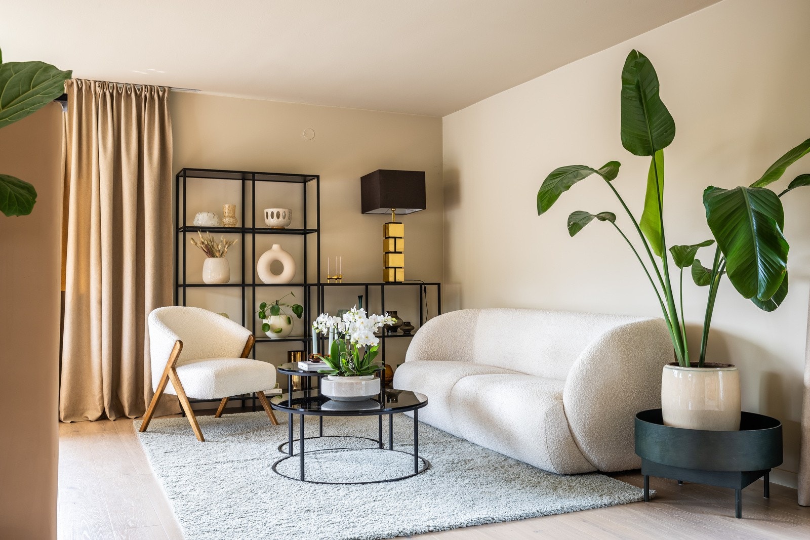 God plass til et hyggelig sofamiljø i stuen. Galleribilde