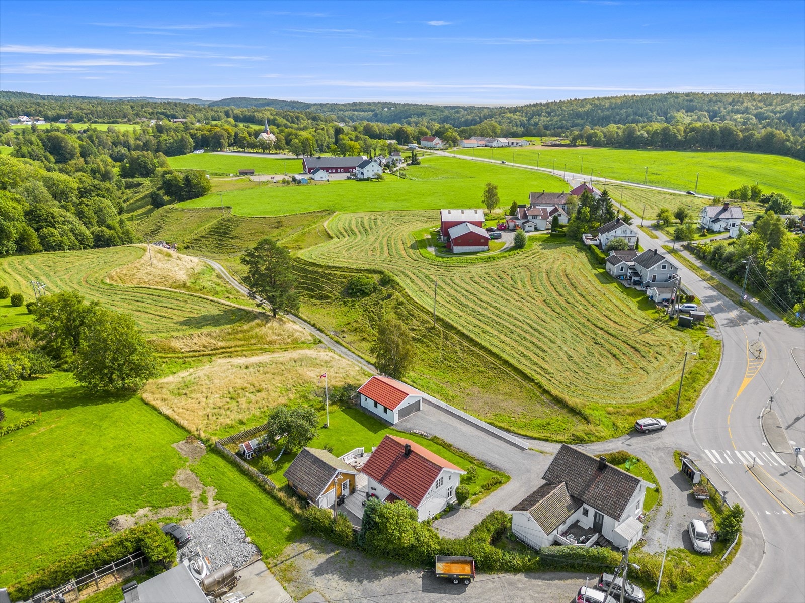 Her kan familien trekke seg tilbake fra en travel hverdag, med mye boltreplass! Galleribilde