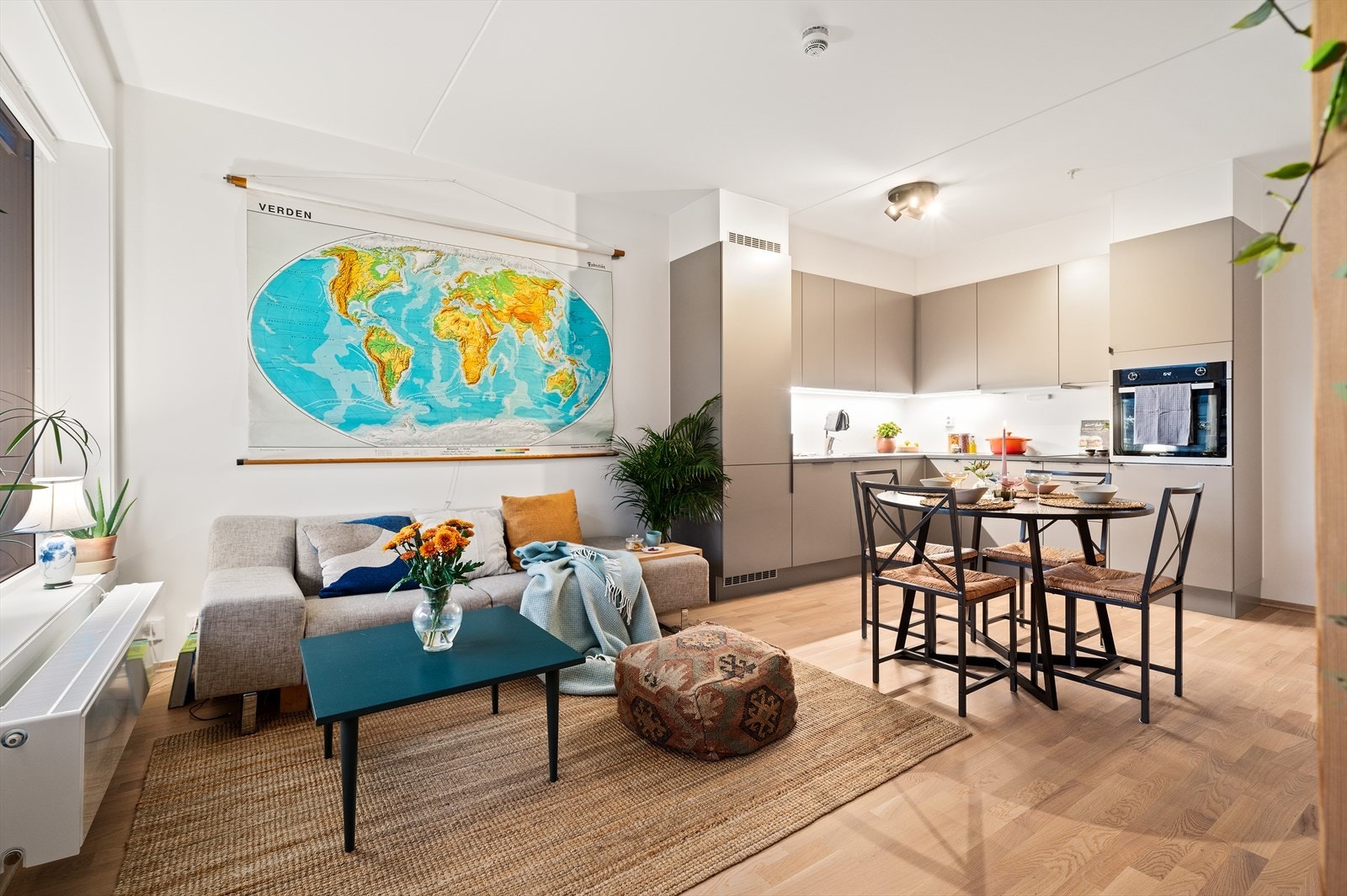 En nyere 2-roms fra 2022 med solrik balkong, høy standard og god planløsning Galleribilde