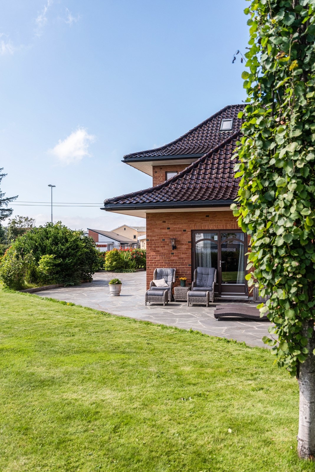 Hagen har stor plen til glede for de yngste. Galleribilde