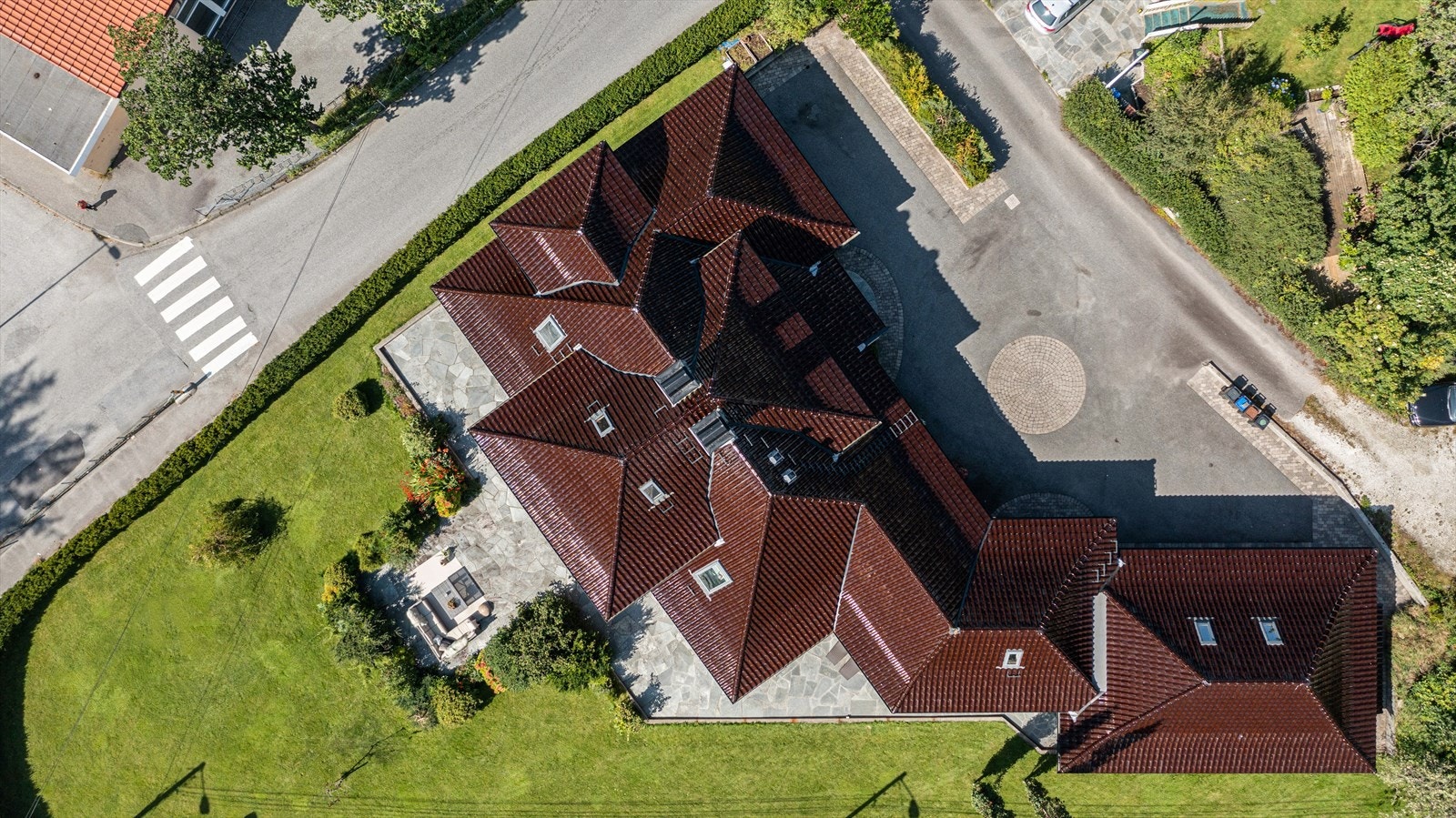 Stor tomt på 1.651 kvadratmeter. Galleribilde