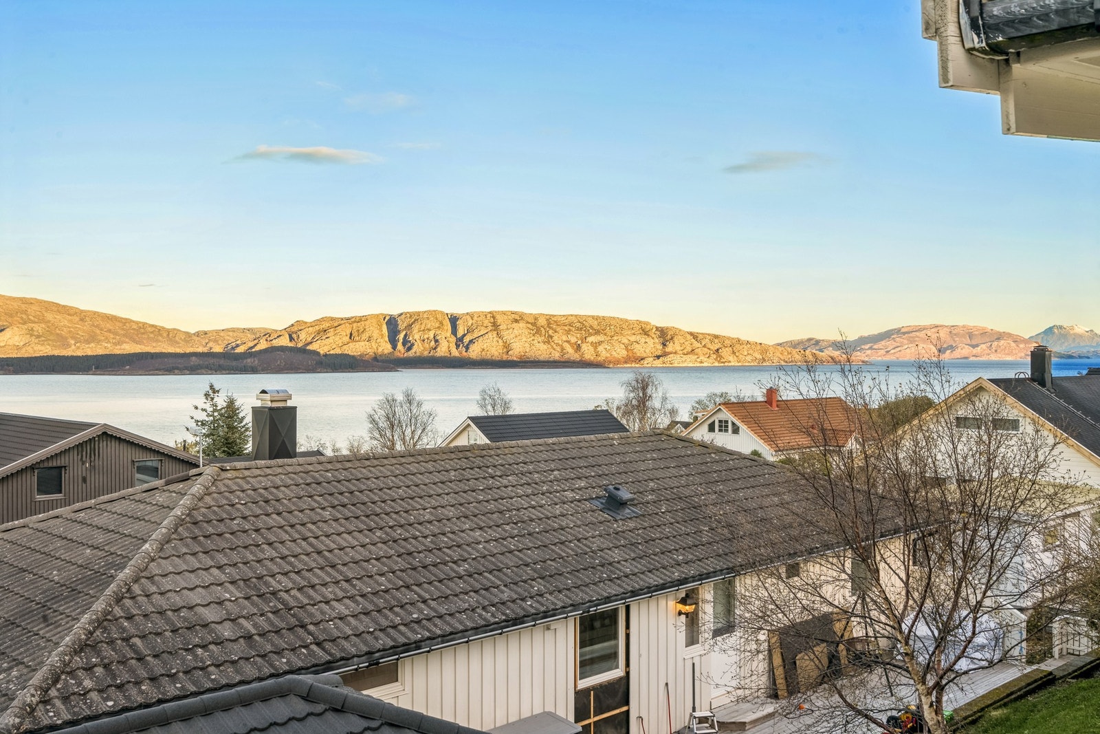 Det er så fin utsikt fra boligen - Den må nesten oppleves Galleribilde