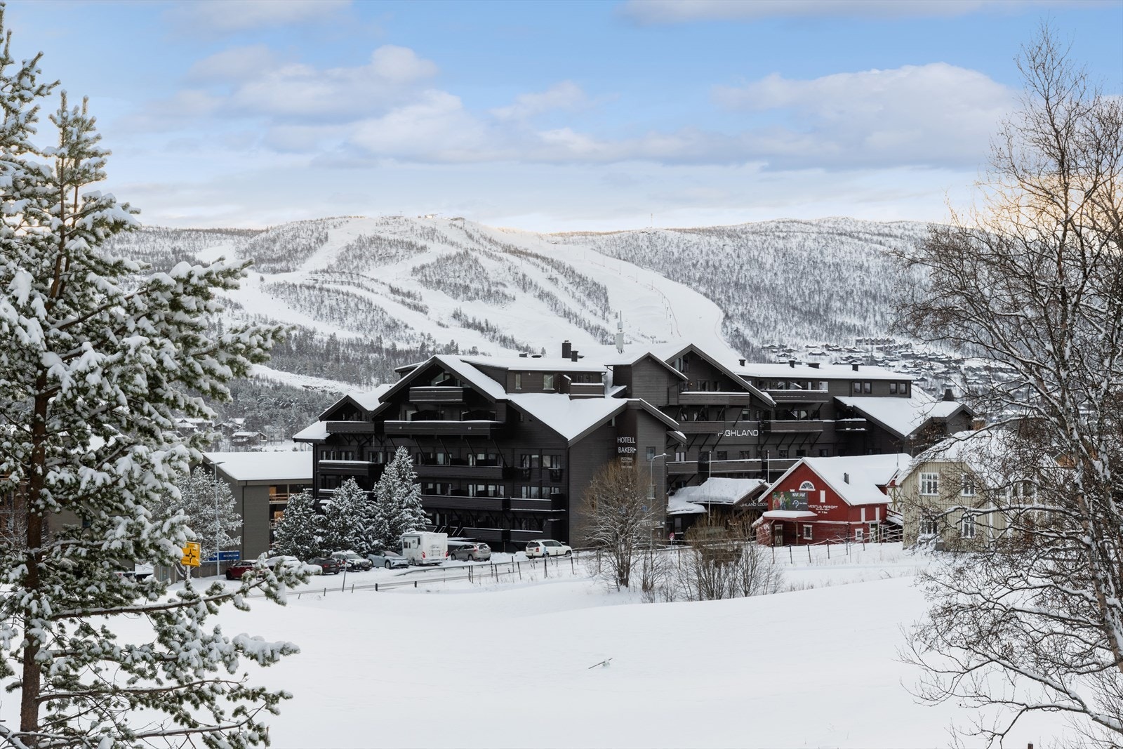 Med enkel adkomst fra Oslo og Bergen ligger alt til rette for avslapping og "easy living" på fjellet med storslagne naturopplevelser rett uten for døren. Galleribilde