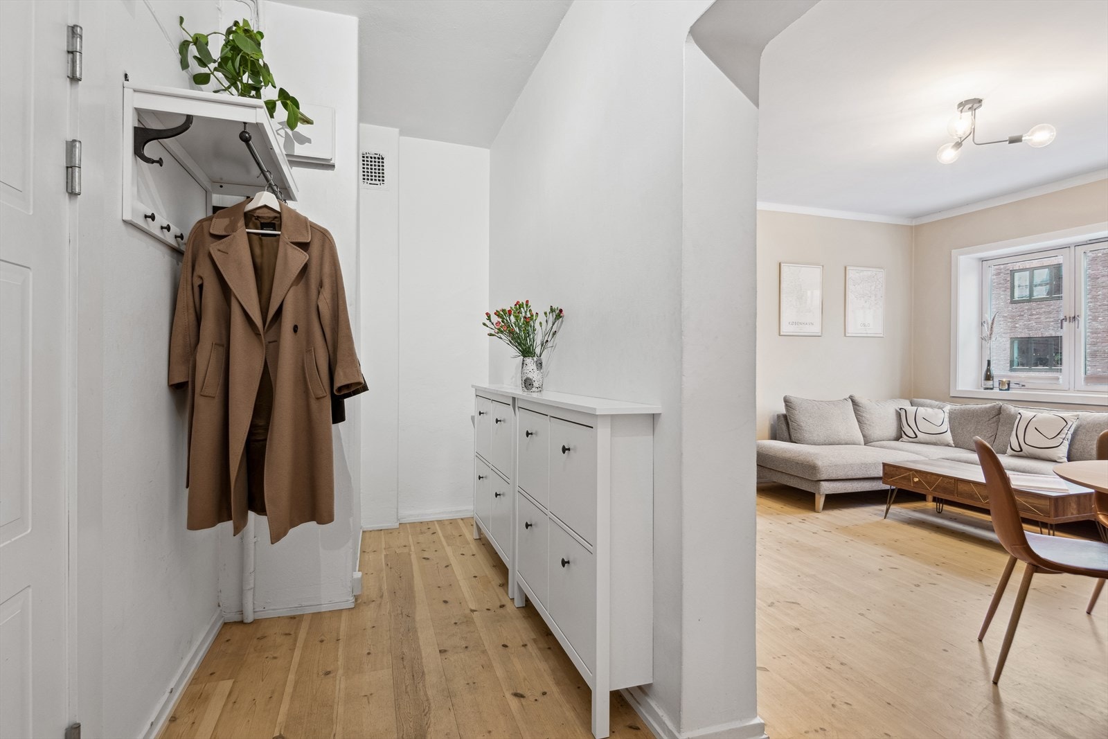 Godt muligheter for å sette inn en garderobe for enda mer lagringsplass Galleribilde
