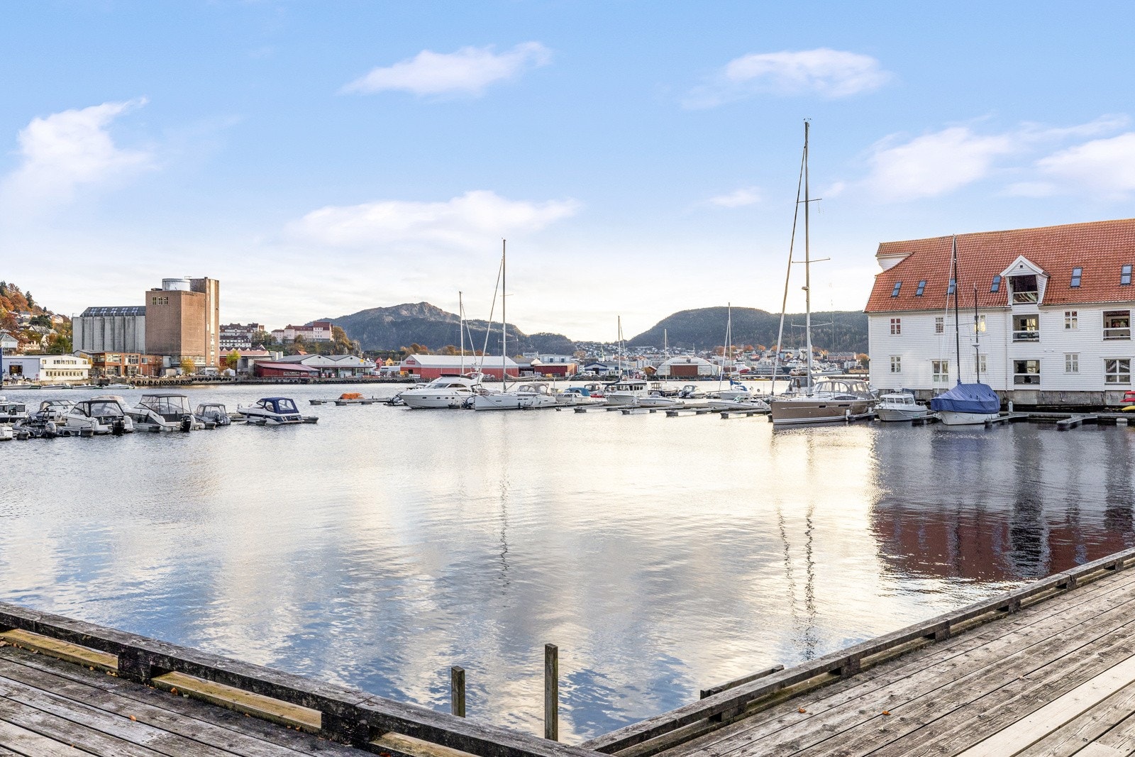 Tenk å ta morgenturene her! Vel møtt til fellesvisning mandag 27.11 kl 16:00! Galleribilde