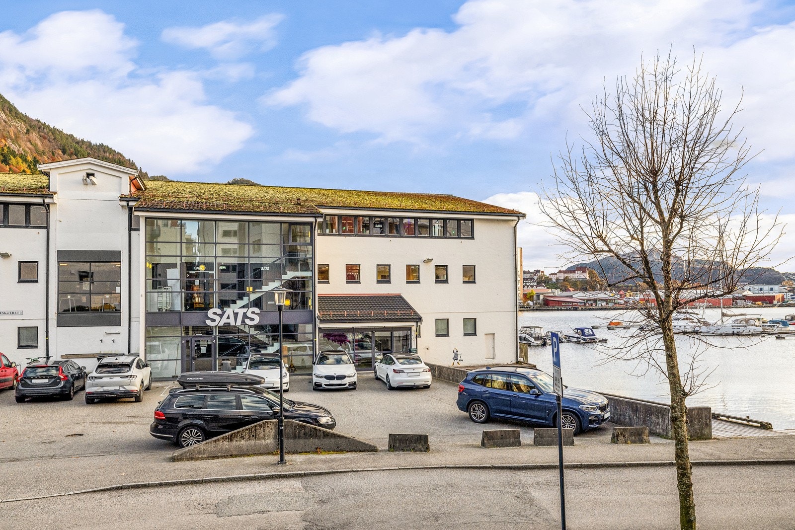 For den som er glad i trening finnes SATS Elixia Sandviken et steinkast fra bygget. Galleribilde