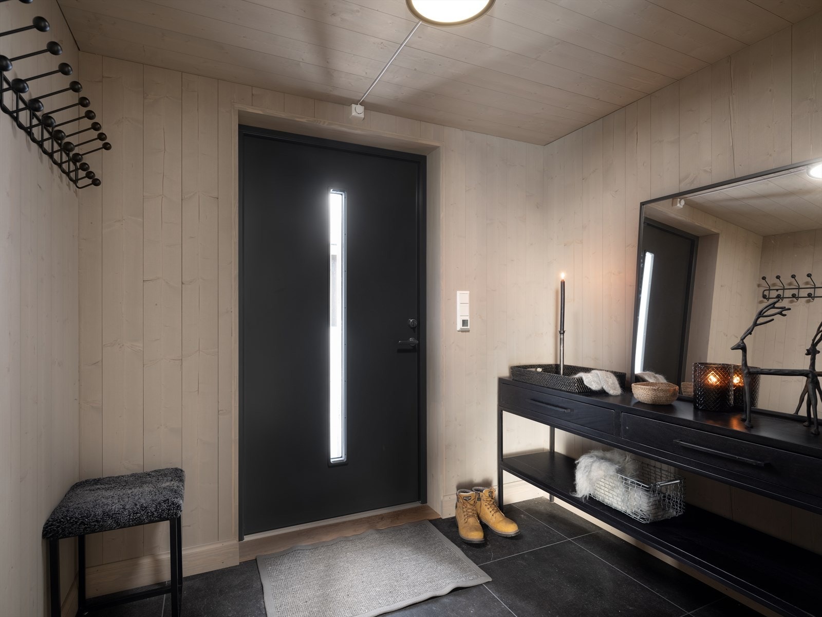Entrè med god plass til oppbevaring Galleribilde