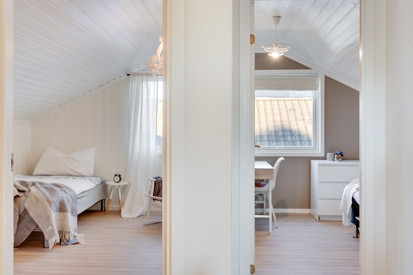 Begge av disse rommene har vindu mot nord. Galleribilde