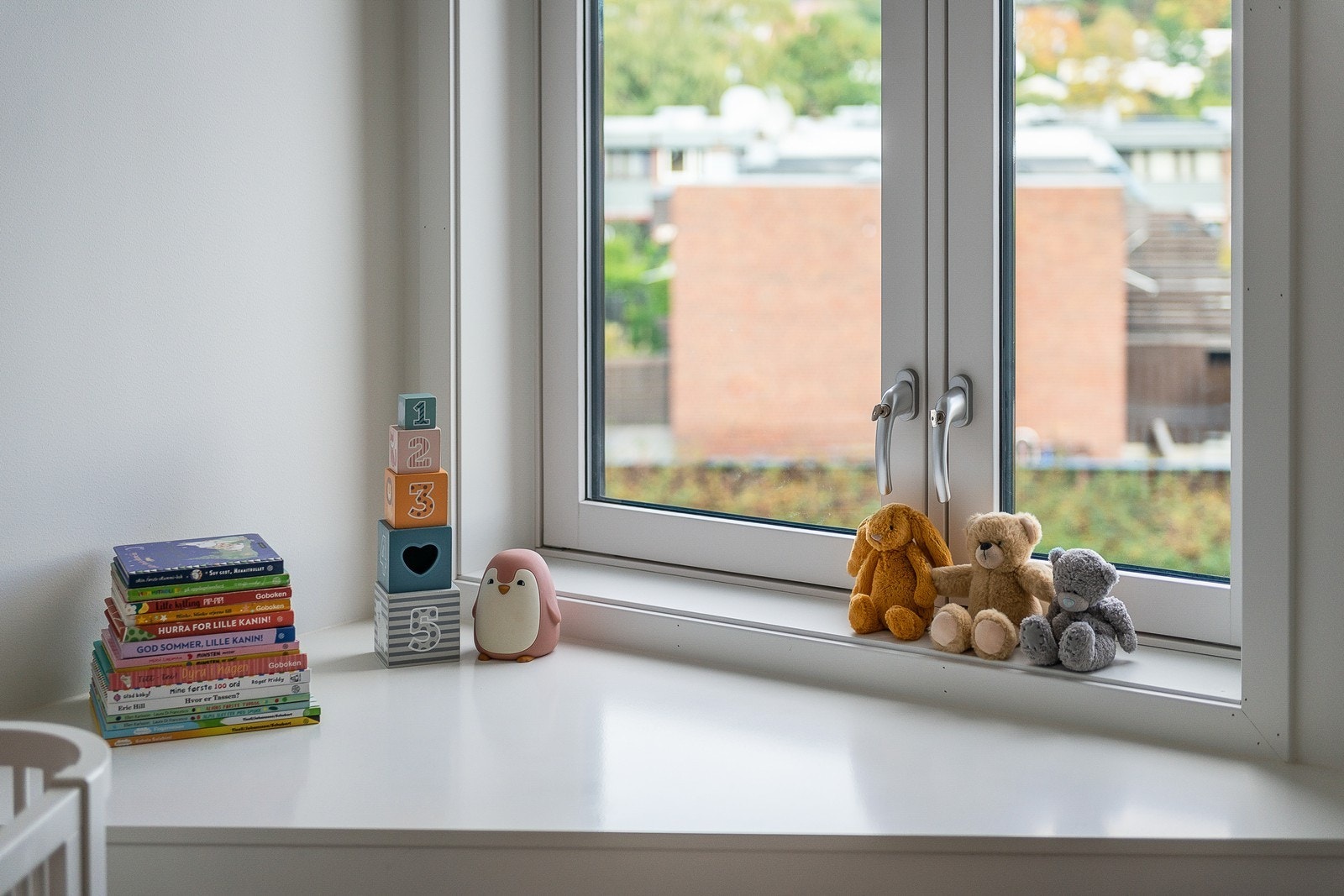 Stor, dekorativ vinduskarm Galleribilde